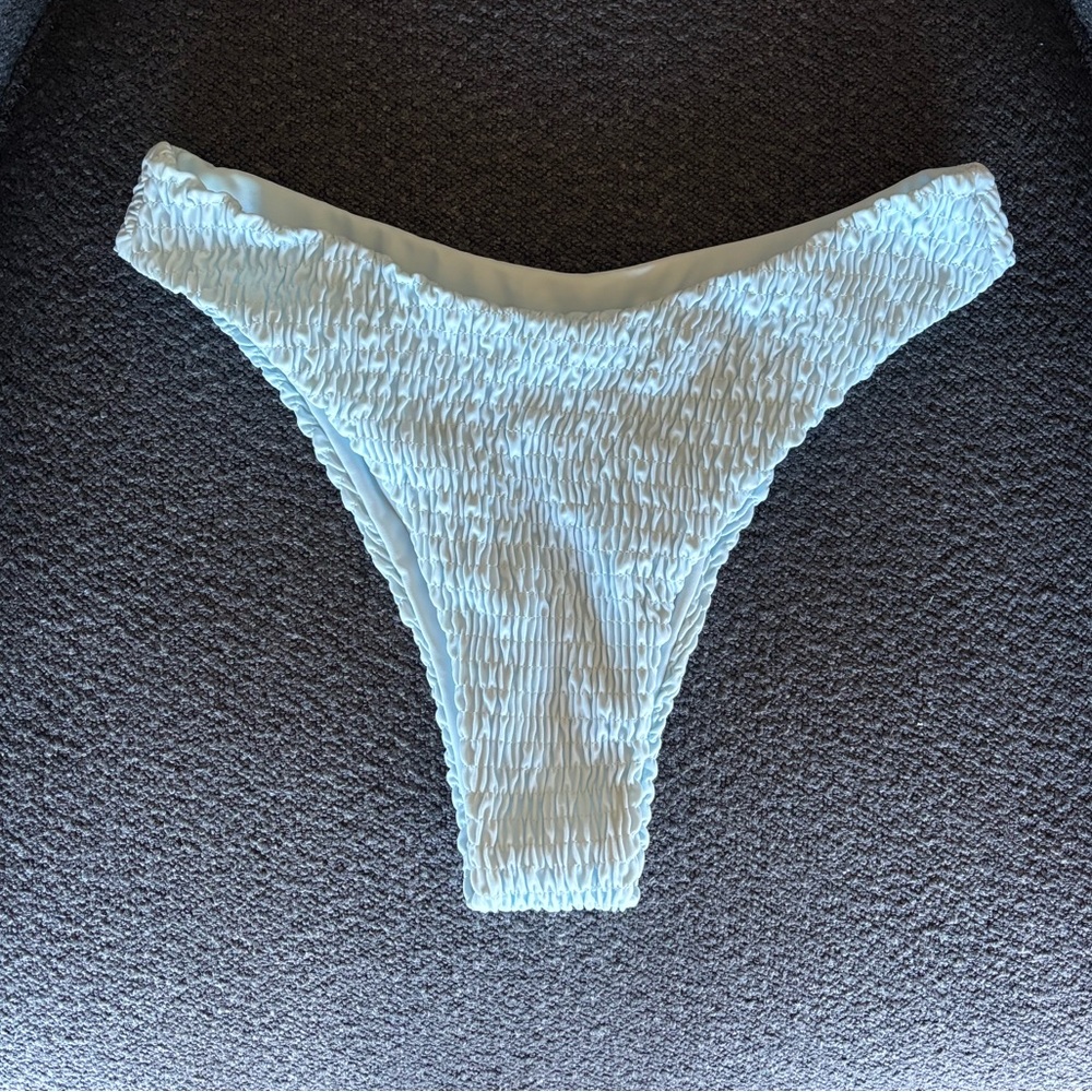 Effortless Swim Rocky Bottoms in Sky Scrunch